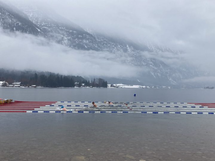Vom Wettkampfdebüt zum Weltrekord – die erstaunliche Premierensaison unserer Eisschwimmer